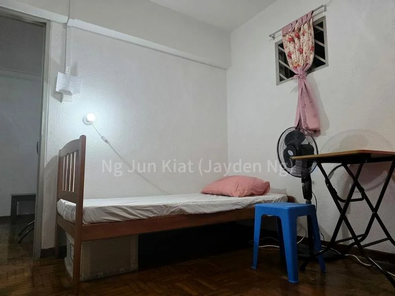 Common Room (HDB) for Rent in  408 Fajar Road - Image 1