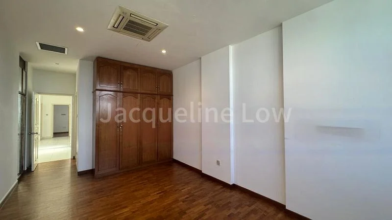 3 Bed Condo for Rent in  The Summit - Image 8