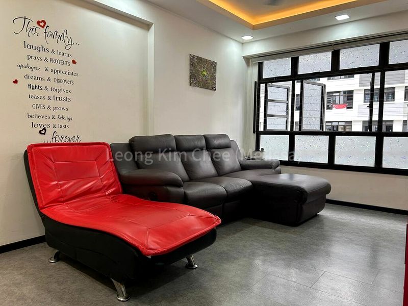 4 Room (4A) HDB for Sale in  471A Fernvale Street - Image 3