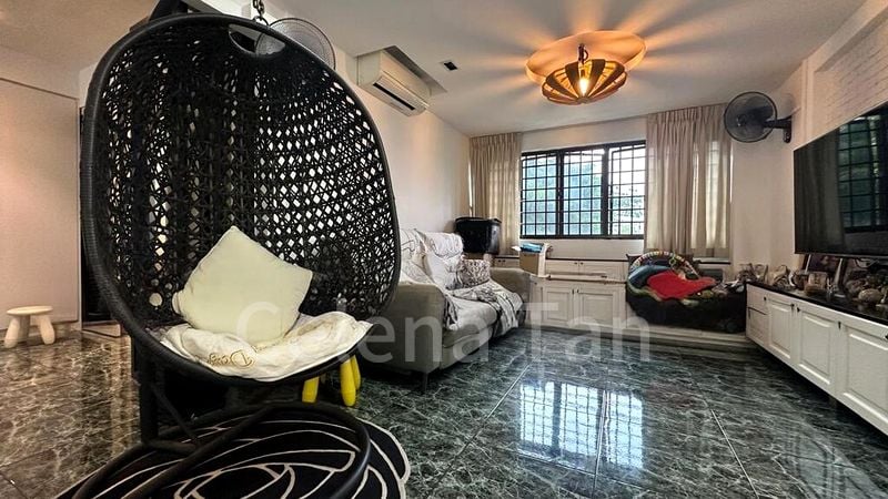 Executive HDB for Rent in  299 Bukit Batok Street 22 - Image 2