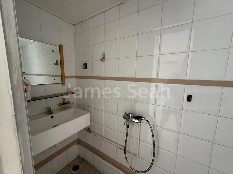 Shop / Shophouse for Rent: Acacia Court - Image 1