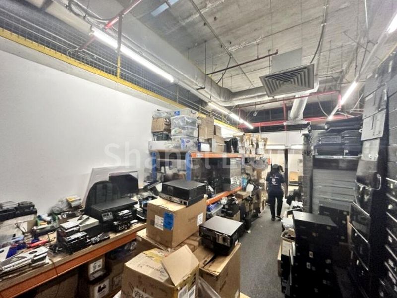 Shop / Shophouse for Sale: Sim Lim Square - Image 4