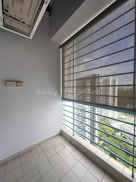 3 Bed Condo for Rent in  Harbour View Towers - Image 11