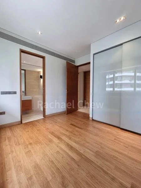 4 Bed Condo for Rent in  Hana - Image 4