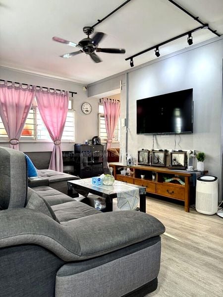 5 Room (5A) HDB for Sale in  340 Tampines Street 33 - Image 1