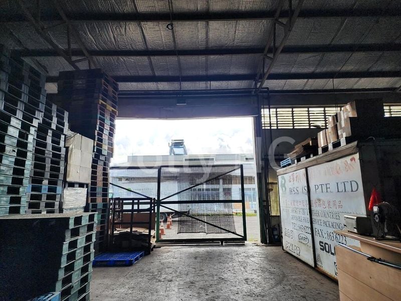 Factory / Workshop (B2) for Sale: Prime Location in Jurong; Detached Factory, Dorm Blue Zone. - Image 3