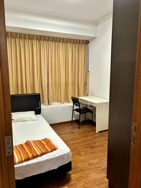 3 Bed Condo for Rent in  The Parc Condominium - Image 1