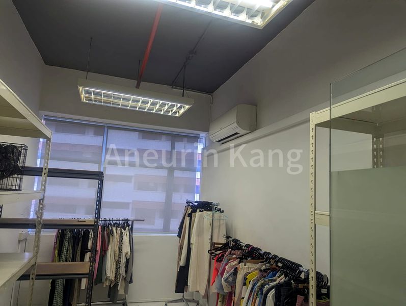 Light Industrial (B1) for Rent in  EPL Building - Image 4