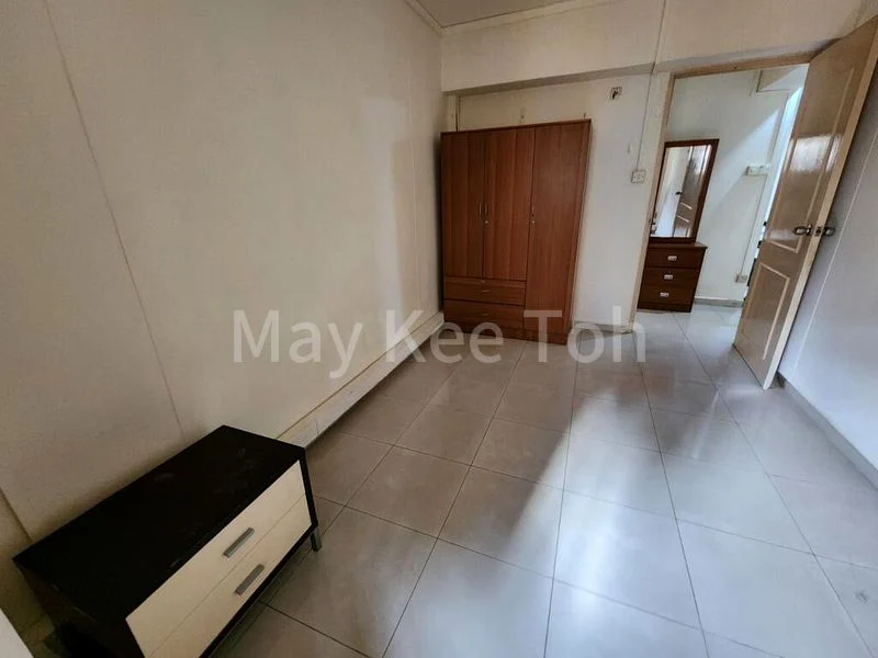 5 Room (5A) HDB for Rent in  261A Sengkang East Way - Image 4