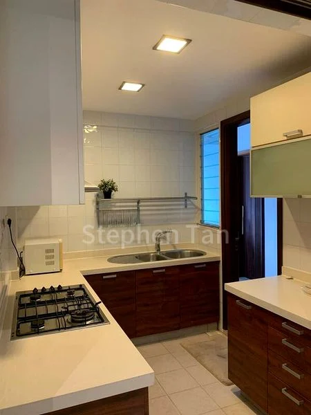 3 Bed Condo for Rent in  Hillington Green - Image 5