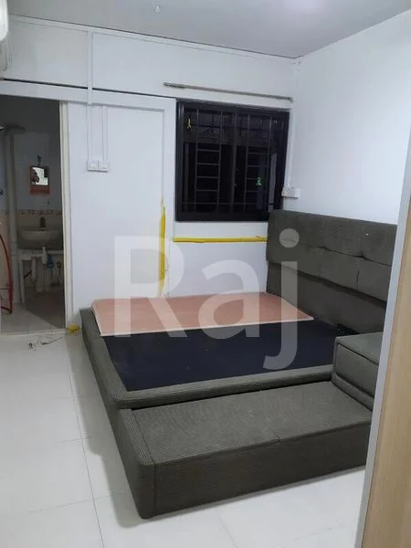 5 Room (5A) HDB for Rent in  110 Tampines Street 11 - Image 3