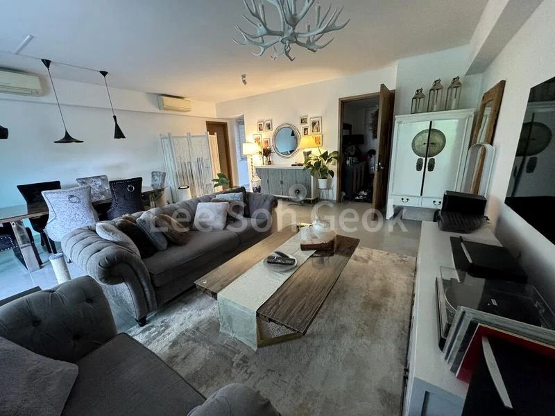 3 Bed Condo for Rent in  The Beverly - Image 13