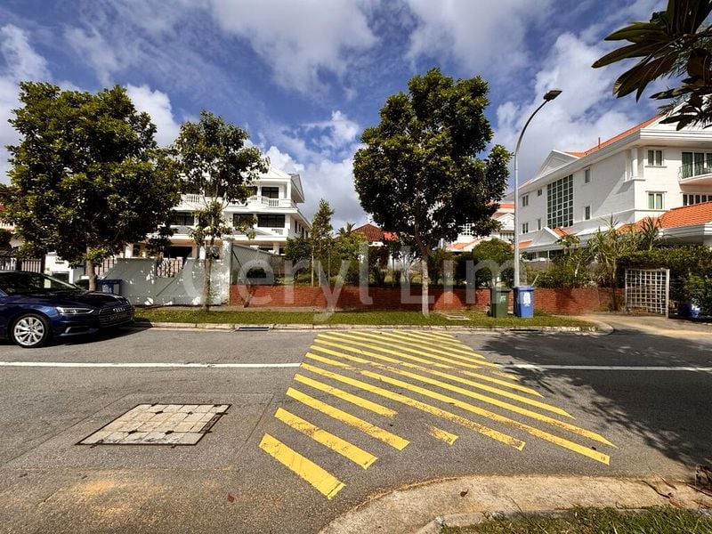 1 Bed Bungalow (Landed) for Sale in  Simei Green Condominium - Image 1