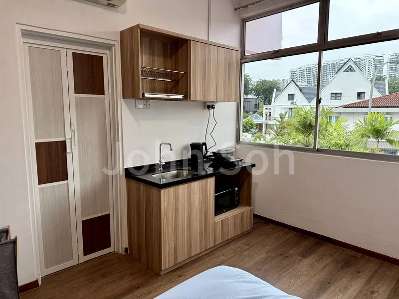 Master Room (Landed) for Rent in  Green Gardens - Image 5