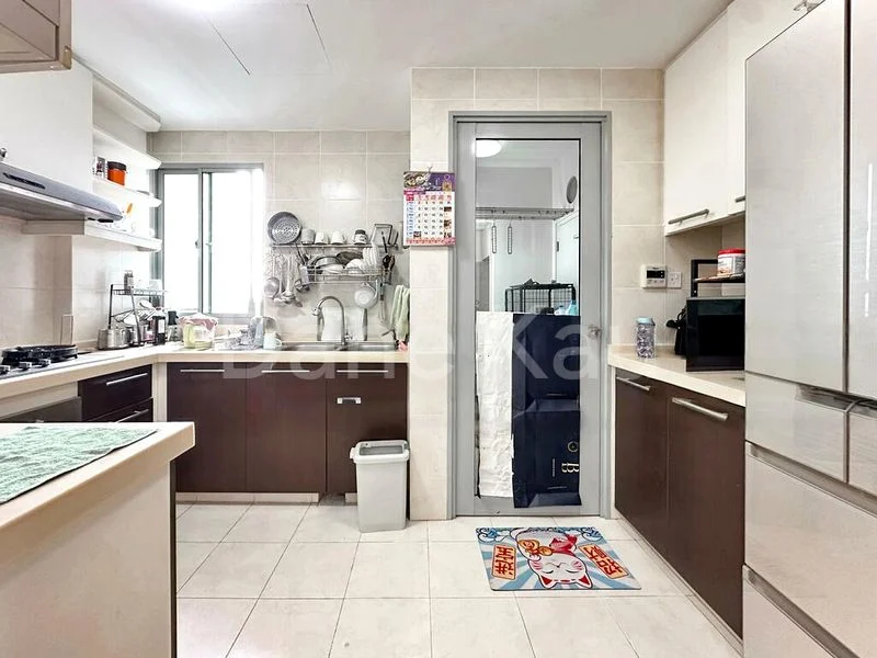 3 Bed Executive Condo for Sale in Whitewater - Image 5