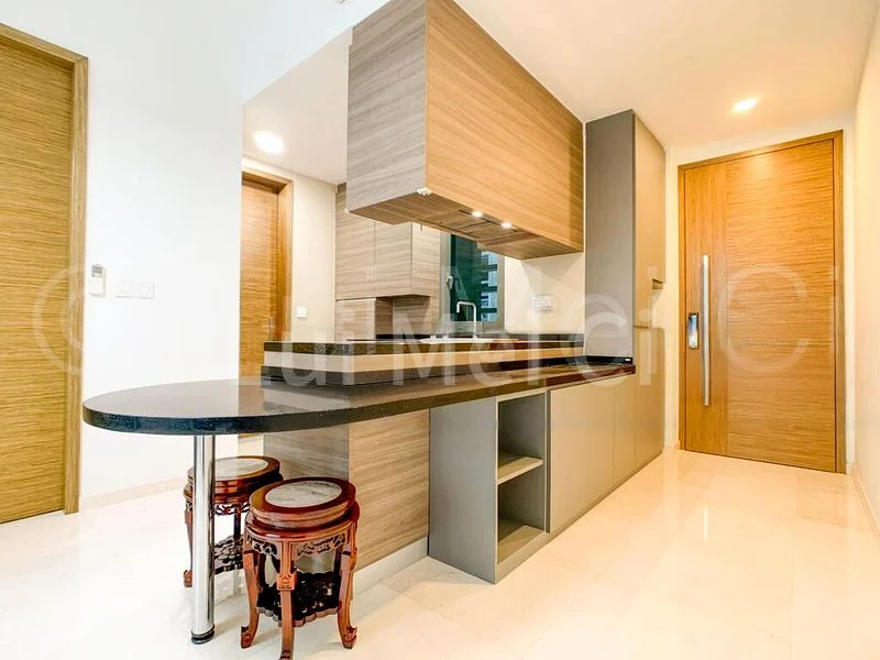1 Bed Condo for Sale in  8 Saint Thomas - Image 2