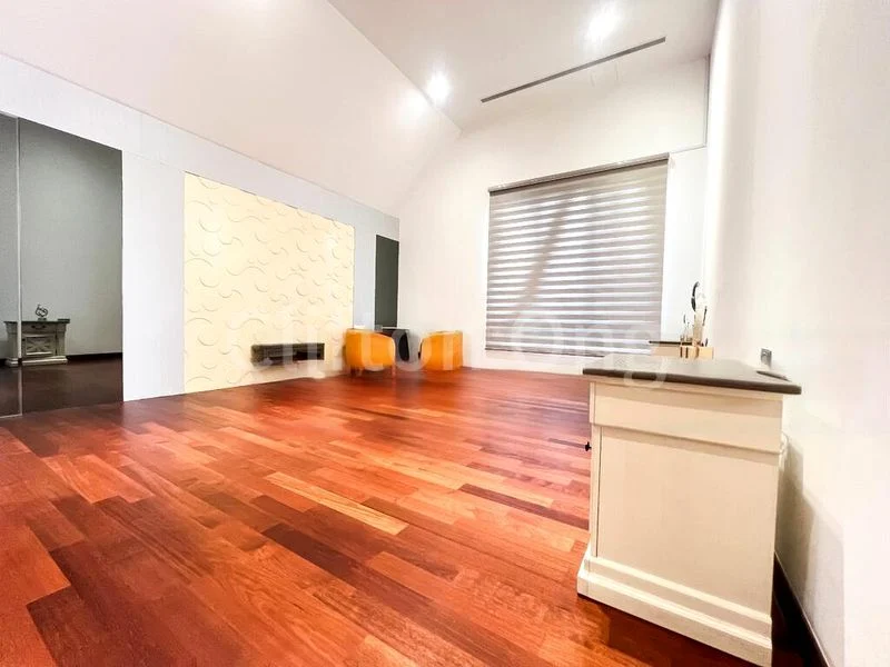 8 Bed Semi-Detached House (Landed) for Rent in Serangoon Garden Estate - Image 1