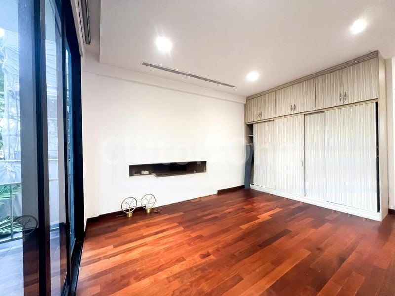 8 Bed Semi-Detached House (Landed) for Rent in Serangoon Garden Estate - Image 11