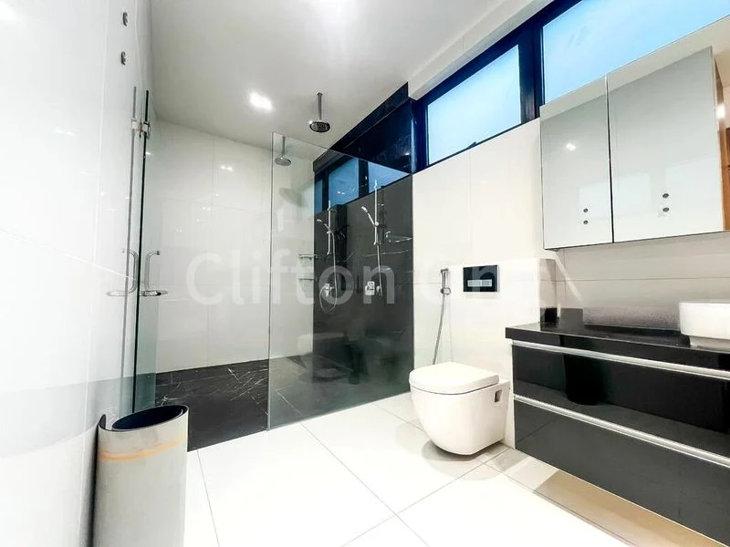 8 Bed Semi-Detached House (Landed) for Rent in Serangoon Garden Estate - Image 8