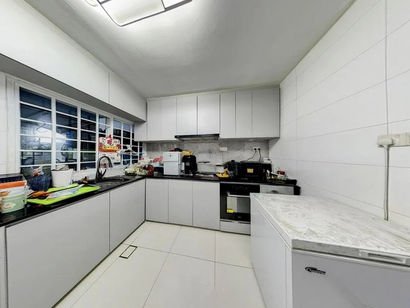 5 Bed Semi-Detached House (Landed) for Sale in  Jalan Kembangan - Image 1