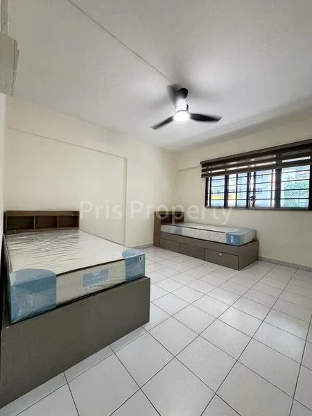 Master Room (HDB) for Rent in  132 Geylang East Avenue 1 - Image 4