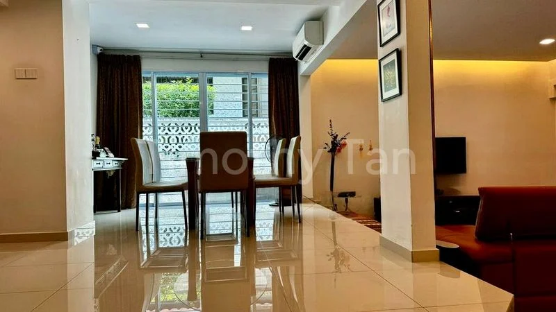 5 Bed Corner Terrace (Landed) for Sale in  Dyson Road - Image 5