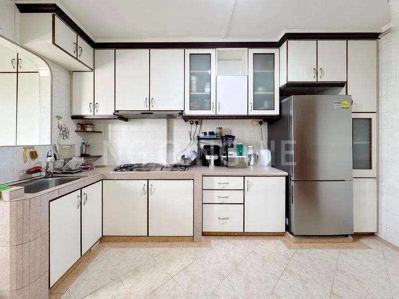 Executive HDB for Sale in  408 Sembawang Drive - Image 6