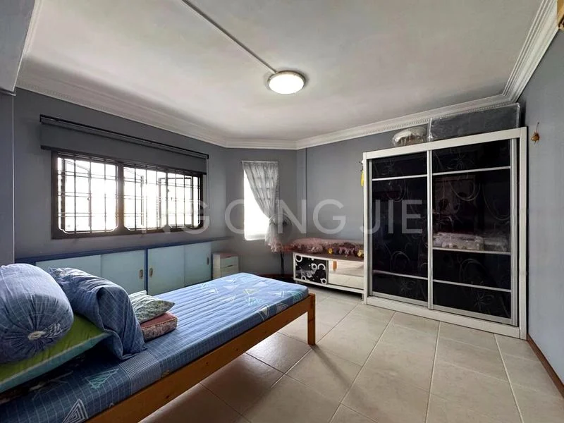 Executive HDB for Sale in  408 Sembawang Drive - Image 5