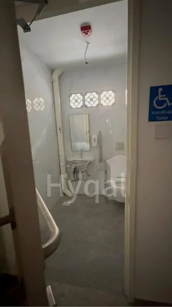 Food & Beverage for Rent: Rowell Road Shop - Image 3