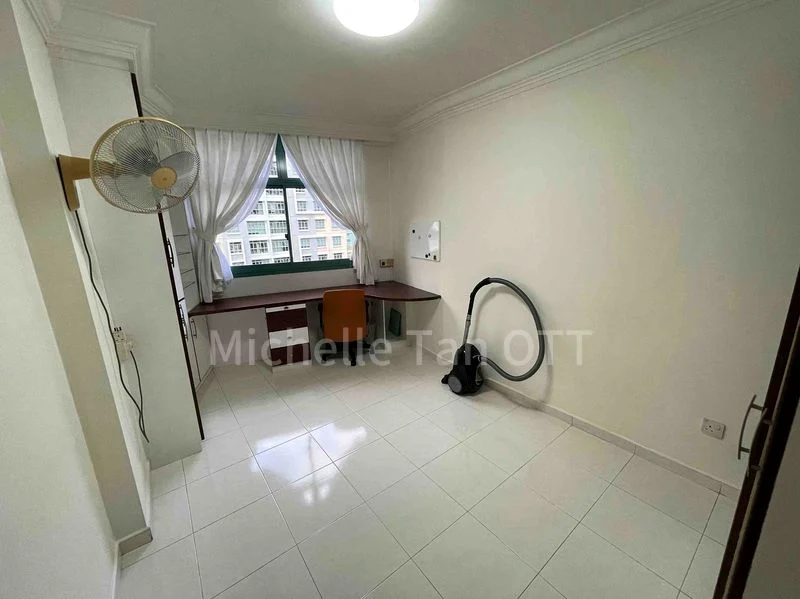 5 Room HDB for Rent in  473 Segar Road - Image 5