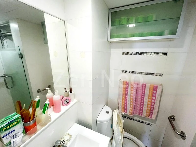 Room (Condo) for Rent in The Quartz - Image 11