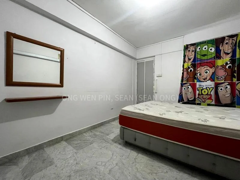 Room (HDB) for Rent in  48 Lengkok Bahru - Image 1