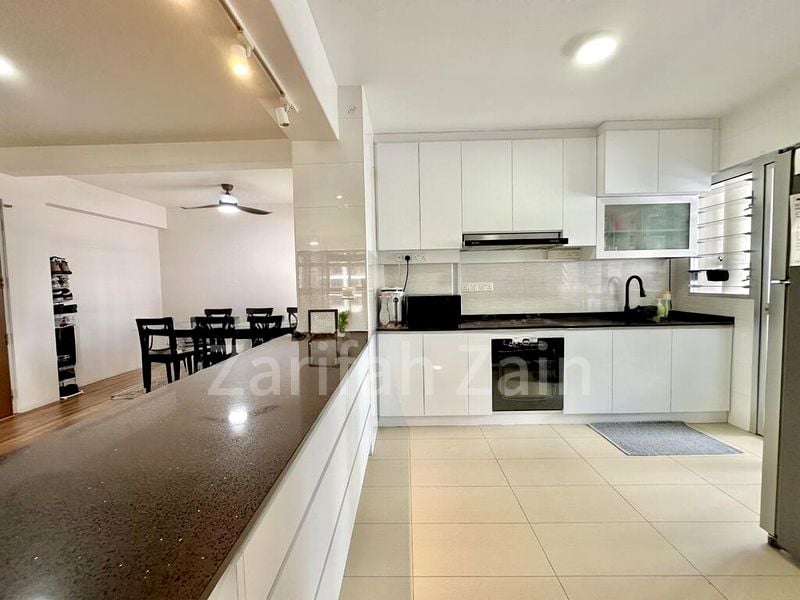 5 Room (5I) HDB for Sale in  409A Northshore Drive - Image 8