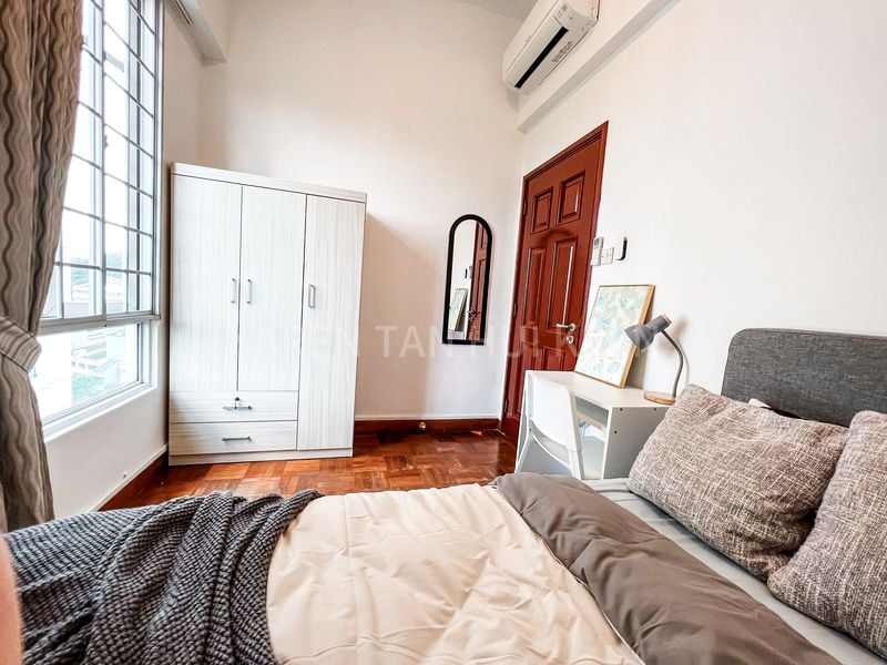 Common Room (Condo) for Rent in  Cavendish Park - Image 3