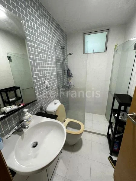 Room (Condo) for Rent in  The Jade - Image 11