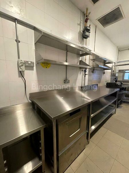 Light Industrial (B1) for Rent: Victory Centre - Image 5