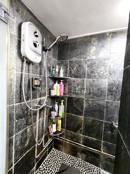 3 Room (3I) HDB for Sale in  21 Dover Crescent - Image 10