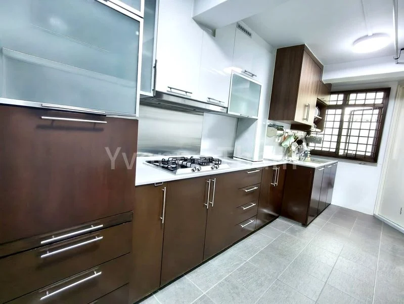 3 Room (3I) HDB for Sale in  21 Dover Crescent - Image 8