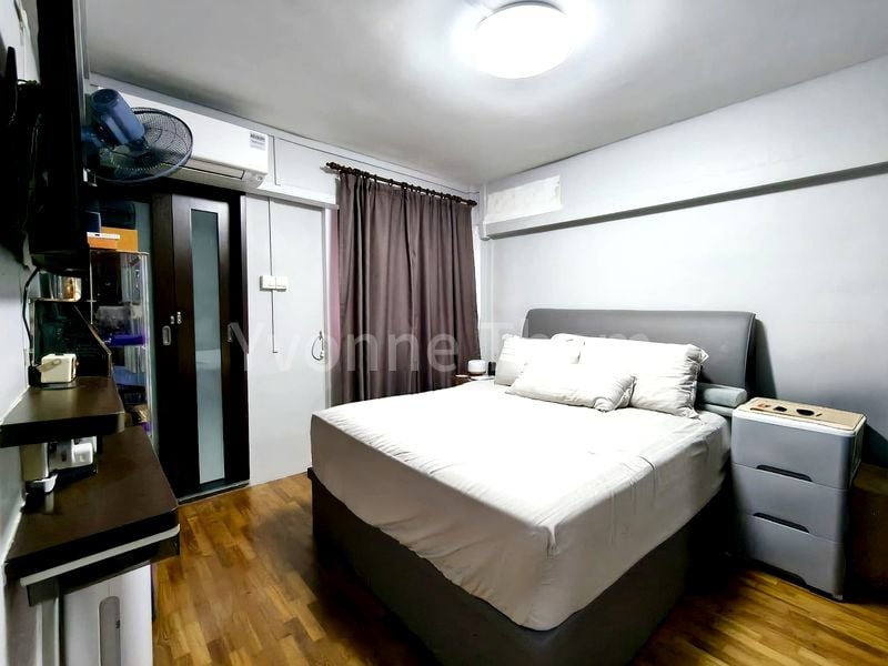 3 Room (3I) HDB for Sale in  21 Dover Crescent - Image 5