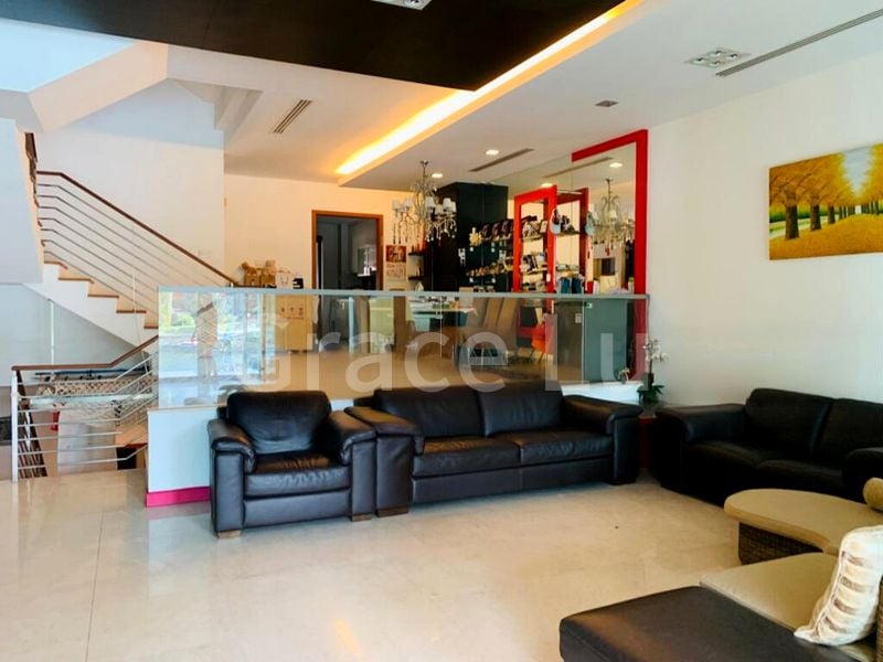 5 Bed Terraced House (Landed) for Sale in  The Berthside - Image 2