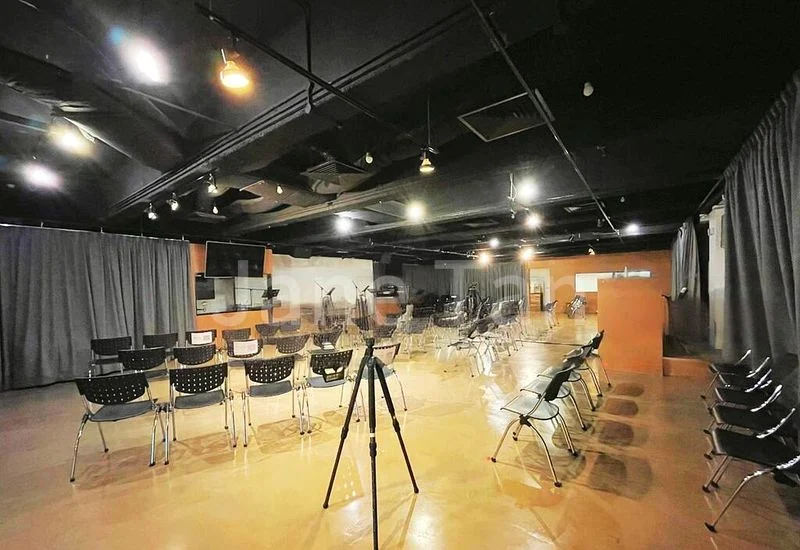 Office for Sale: Tpi Building - Image 3