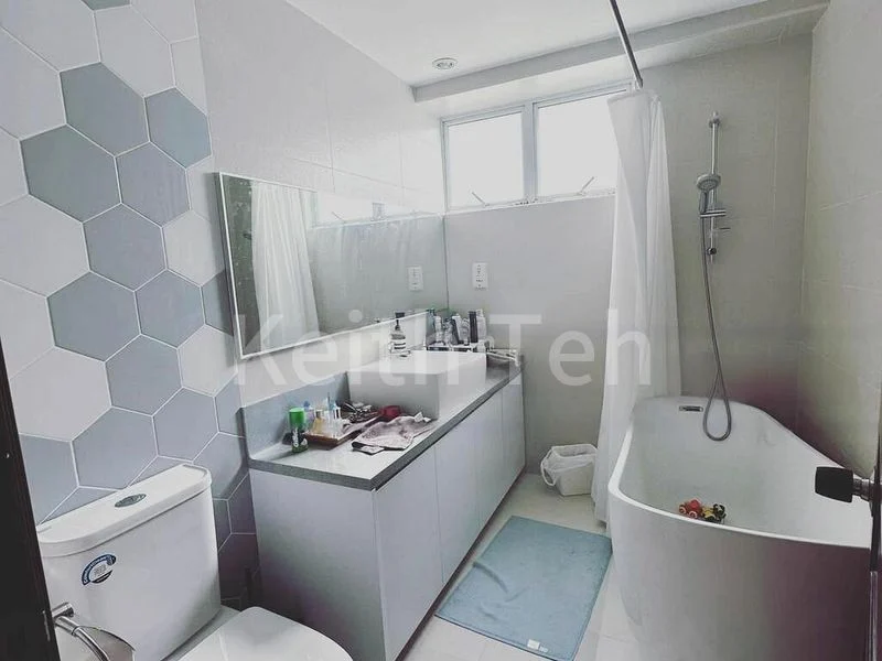 3 Bed Apartment (Condo) for Rent in  Holland Hill Park - Image 8