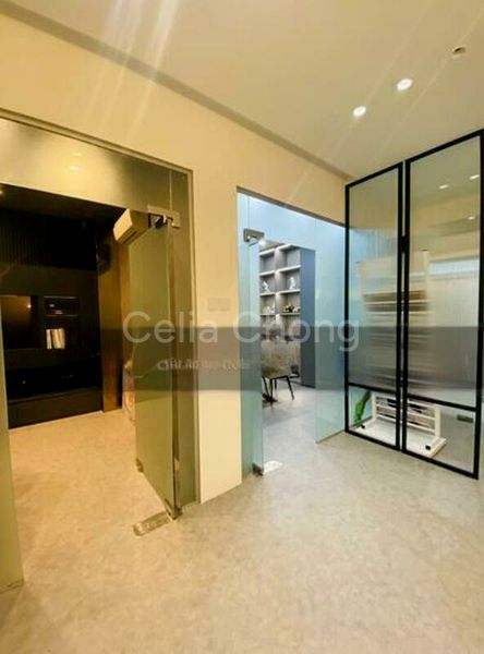 Light Industrial (B1) for Sale: E-Centre @ Redhill - Image 3