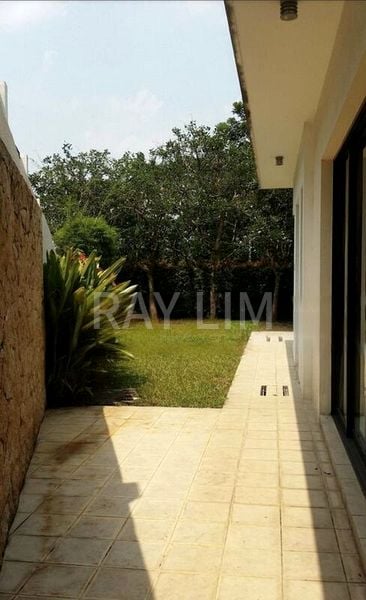 5 Bed Semi-Detached House (Landed) for Rent in  Bukit Villas - Image 3