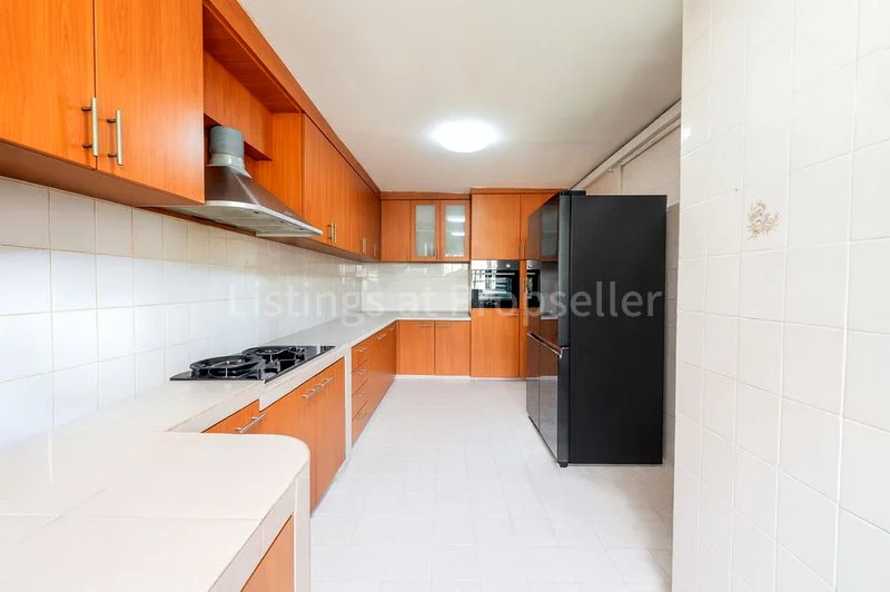 5 Room (5I) HDB for Sale in 213 Yishun Street 21 - Image 5