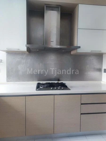 3 Bed Condo for Rent in  Paterson Suites - Image 9