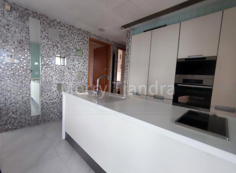 3 Bed Condo for Rent in  Paterson Suites - Image 16