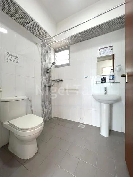 Master Room (HDB) for Rent in  96B Henderson Road - Image 3
