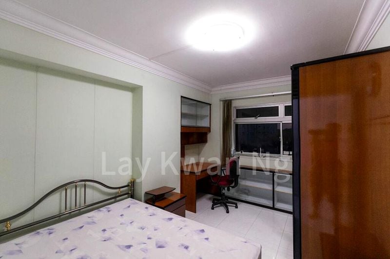 5 Room (5A) HDB for Rent in  416 Woodlands Street 41 - Image 2