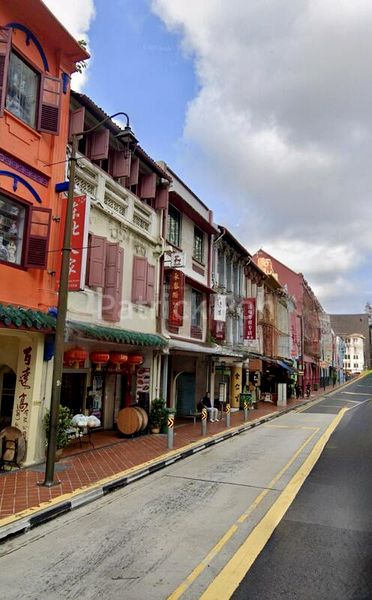 Other Retail for Rent: upper cross street - Image 2